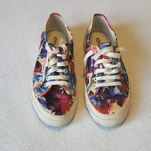 Womans SUPERGA Floral Sneakers - Picture 2 of 8